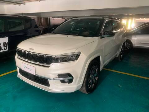 JEEP COMMANDER 1.3 T270 TURBO FLEX OVERLAND AT6 JEEP COMMANDER 1.3 T270 TURBO FLEX OVERLAND AT6